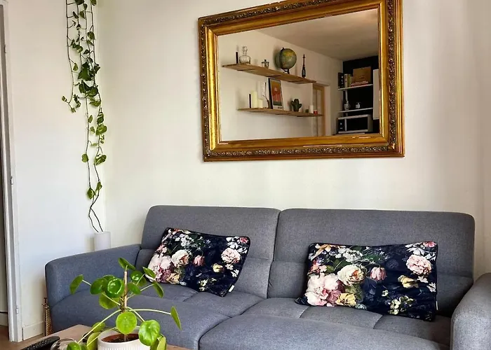 Daire Charming 2 With Balcony