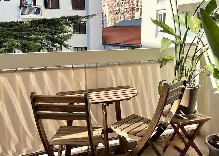 Charming - Terrace Lägenhet